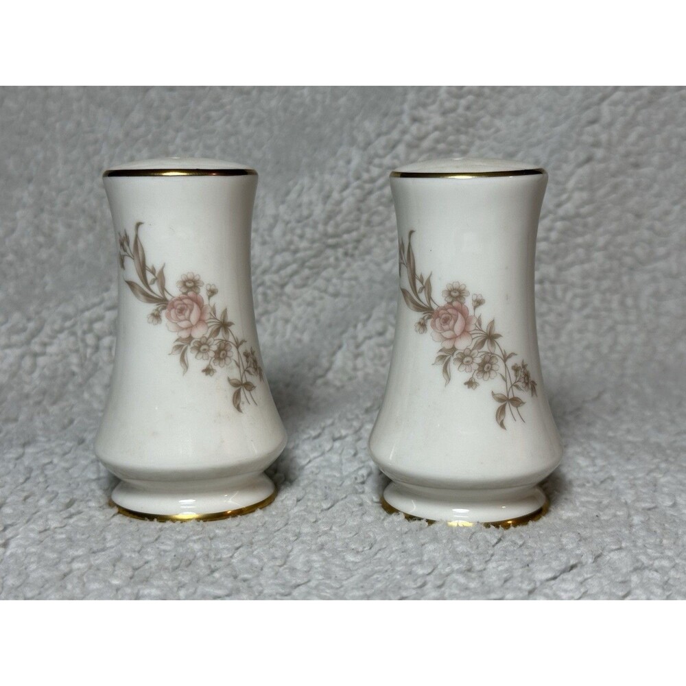 KENSINGTON USA Floral Fine China Ivory Bone Salt And Pepper Shaker Set